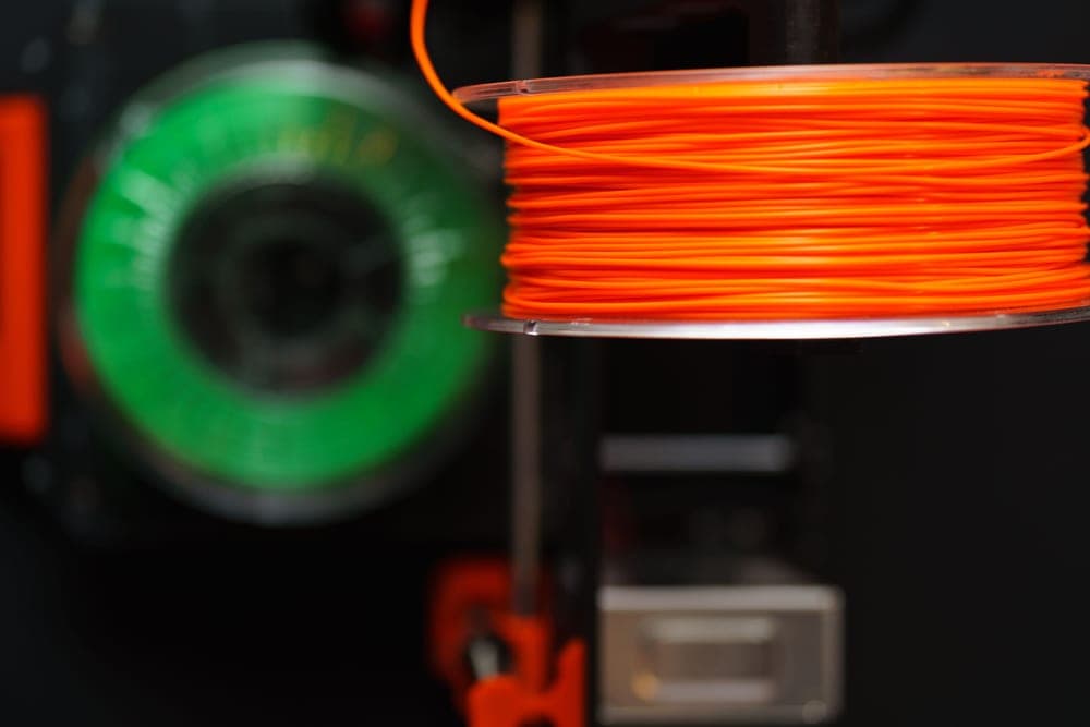 A high-temperature filament drying unit with a digital control panel